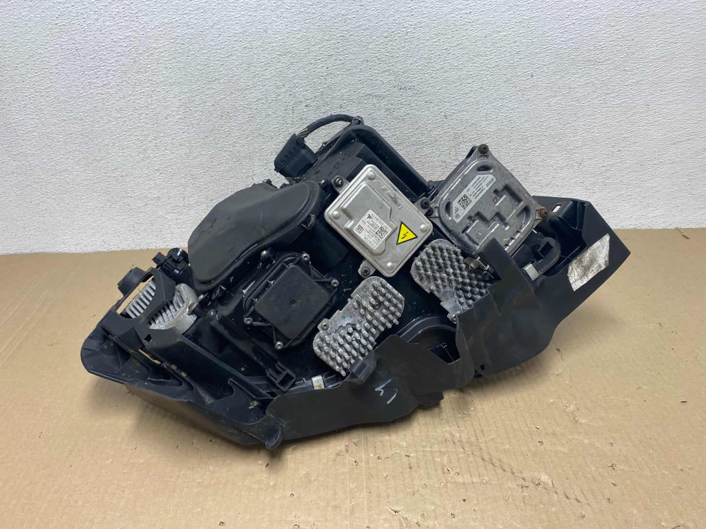 2011-2013 BMW 3-Series Coupe 335i Left Driver LH Headlight Xenon AFS AE9587 DG8