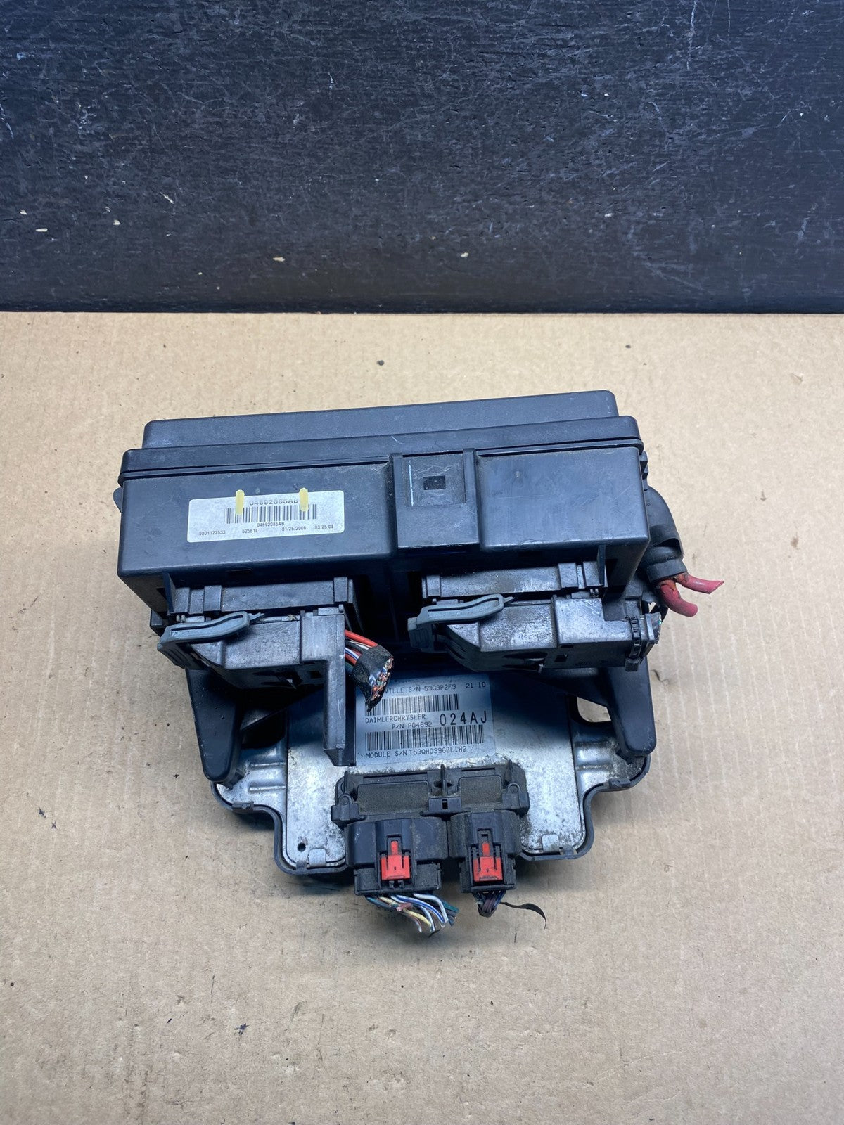 2006 Jeep Grand Cherokee Integrated Power Fuse Box 04692085ab AG7060 DG0