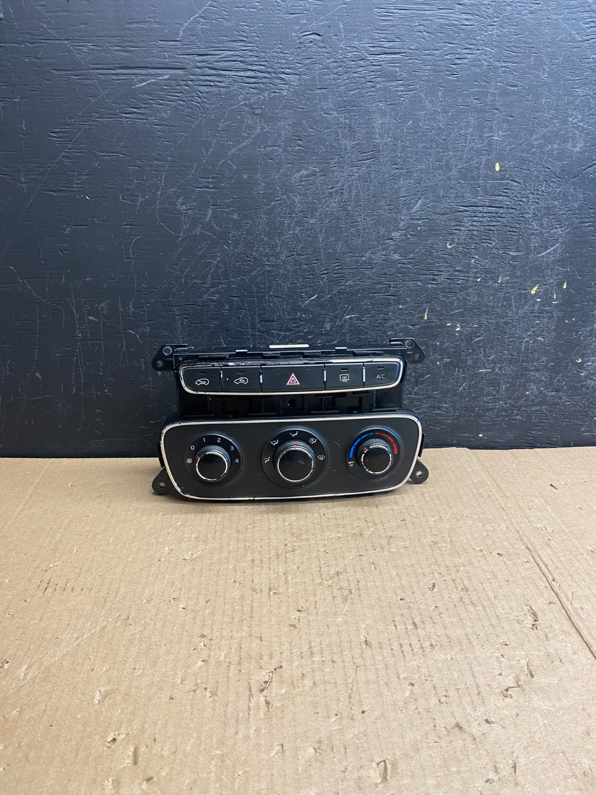 2011 2012 2013 Kia Sorento Temperature AC Climate Control 97250-1uxxx AE3862 DG0