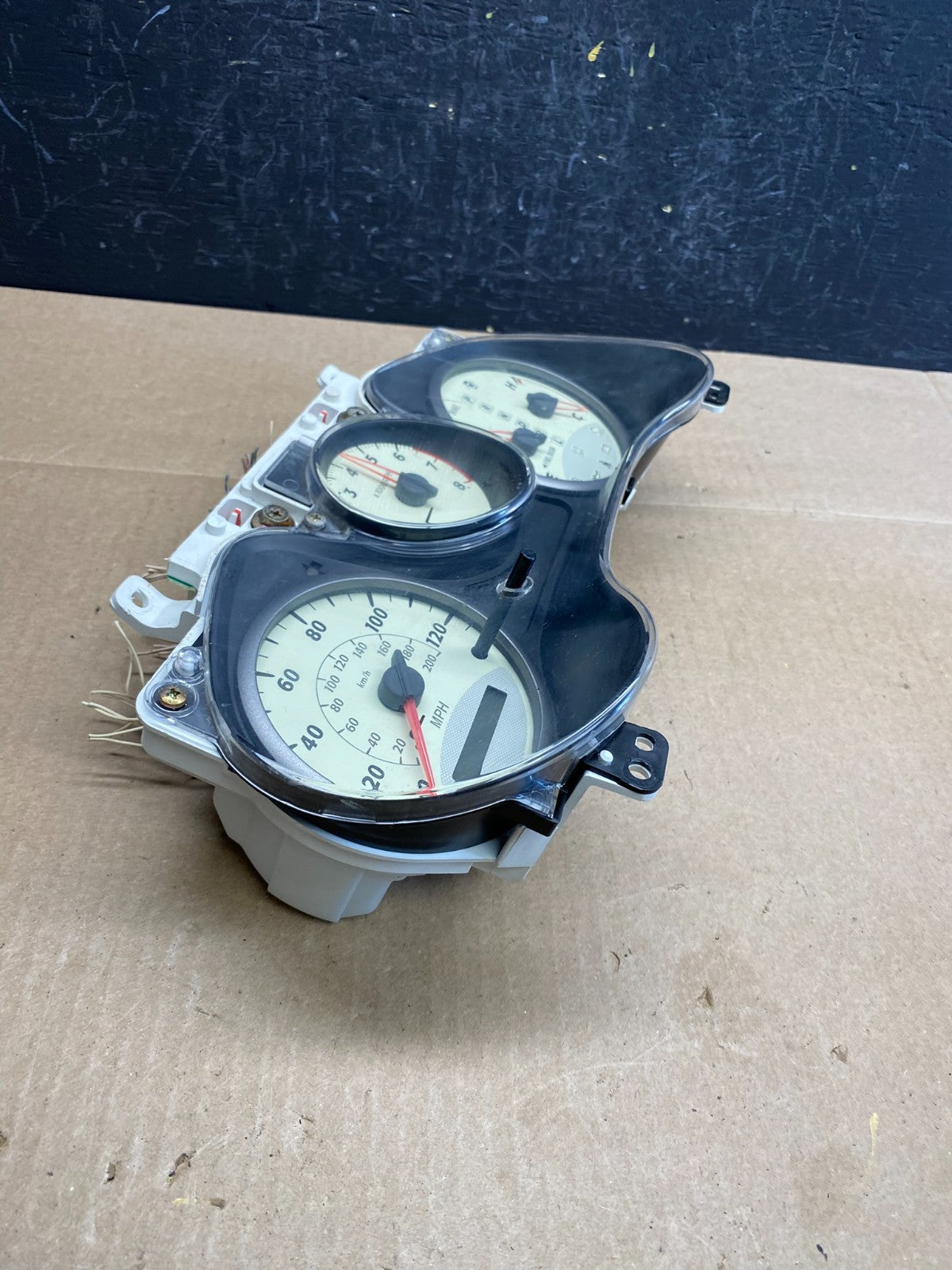 2001 2002 2003 Toyota Rav4 Speedometer Insrument Gauge Cluster Bezel AC6216 DG1