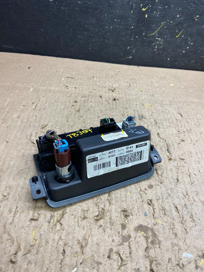 2008-2012 Buick Enclave Center Console Switch Panel Bezel Power Outlet T8307 DG4