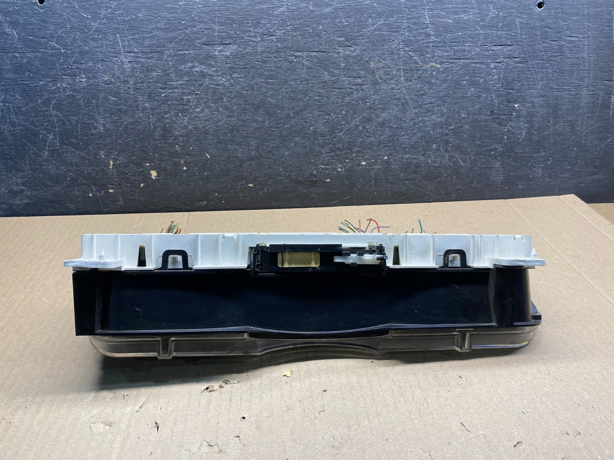 2004 to 2008 Ford E150 E250 Gauge Speedometer Cluster aj0446 DG4