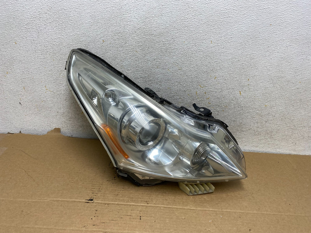 2010-2012 Infiniti G37 Right Passenger Side Xenon HID Headlight AH7785 DW0