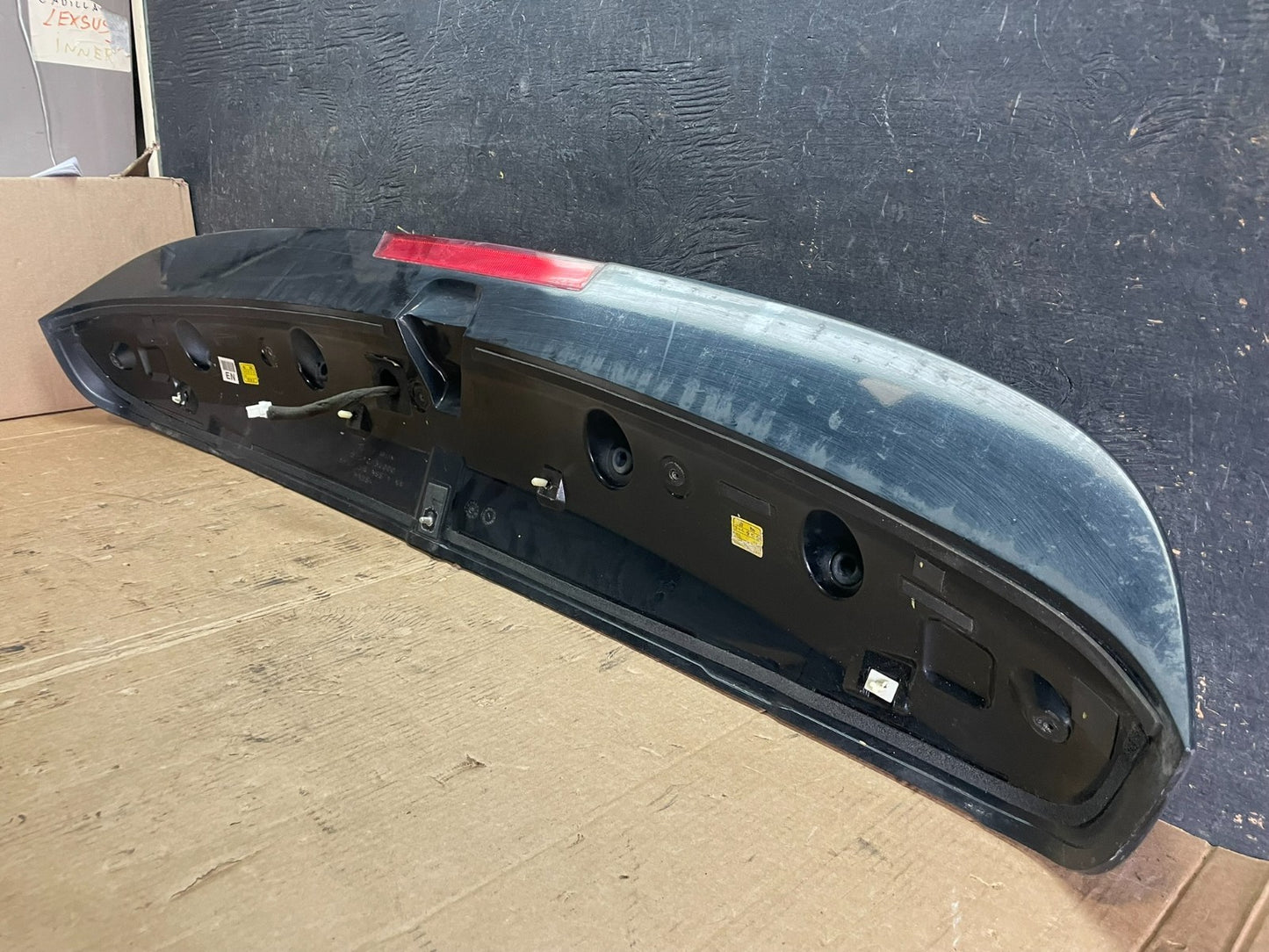 2007 to 2012 Hyundai Veracruz Spoiler Wing Black Z5818 DG8