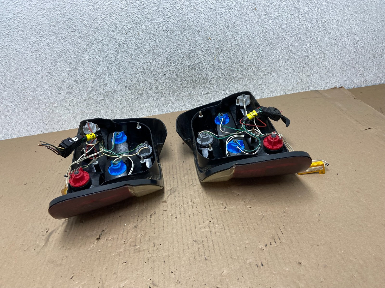 2001- 2003 BMW 5 Series E39 530i Left+Right Set Side Tail Lights AE7332 DW9