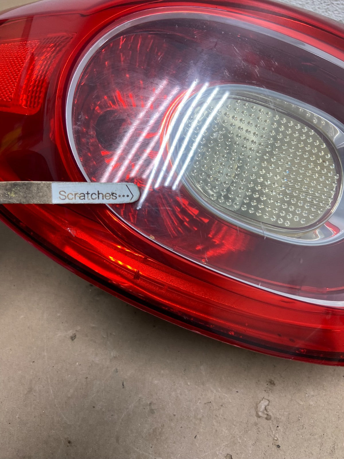 2009 to 2011 Volkswagen Tiguan Driver Left Side Tail Light AG41093