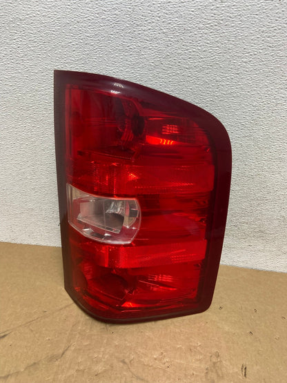 2007 to 2013 Chevrolet Silverado Right Passenger RH Side Tail Light AG0519 LK0