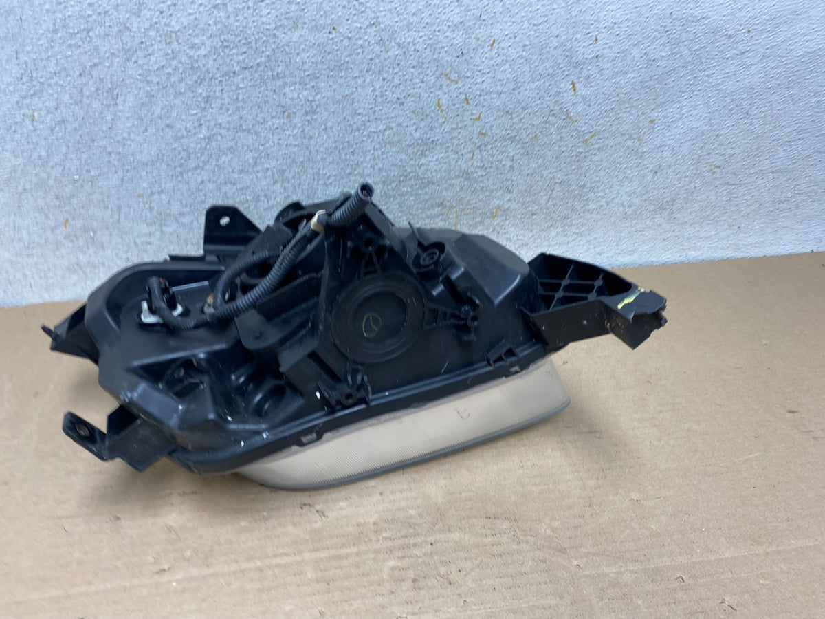 2003 to 2006 Honda Element Left Driver Lh Side Headlight AH9426 DW6