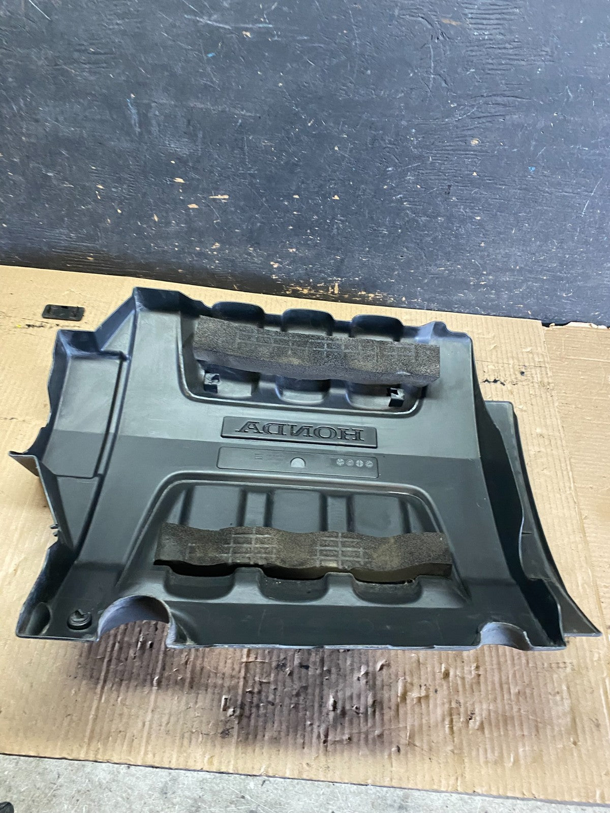 2005 to 2007 Honda Odyssey Black Engine Cover OEM 3.5L No # Q3234 DG5