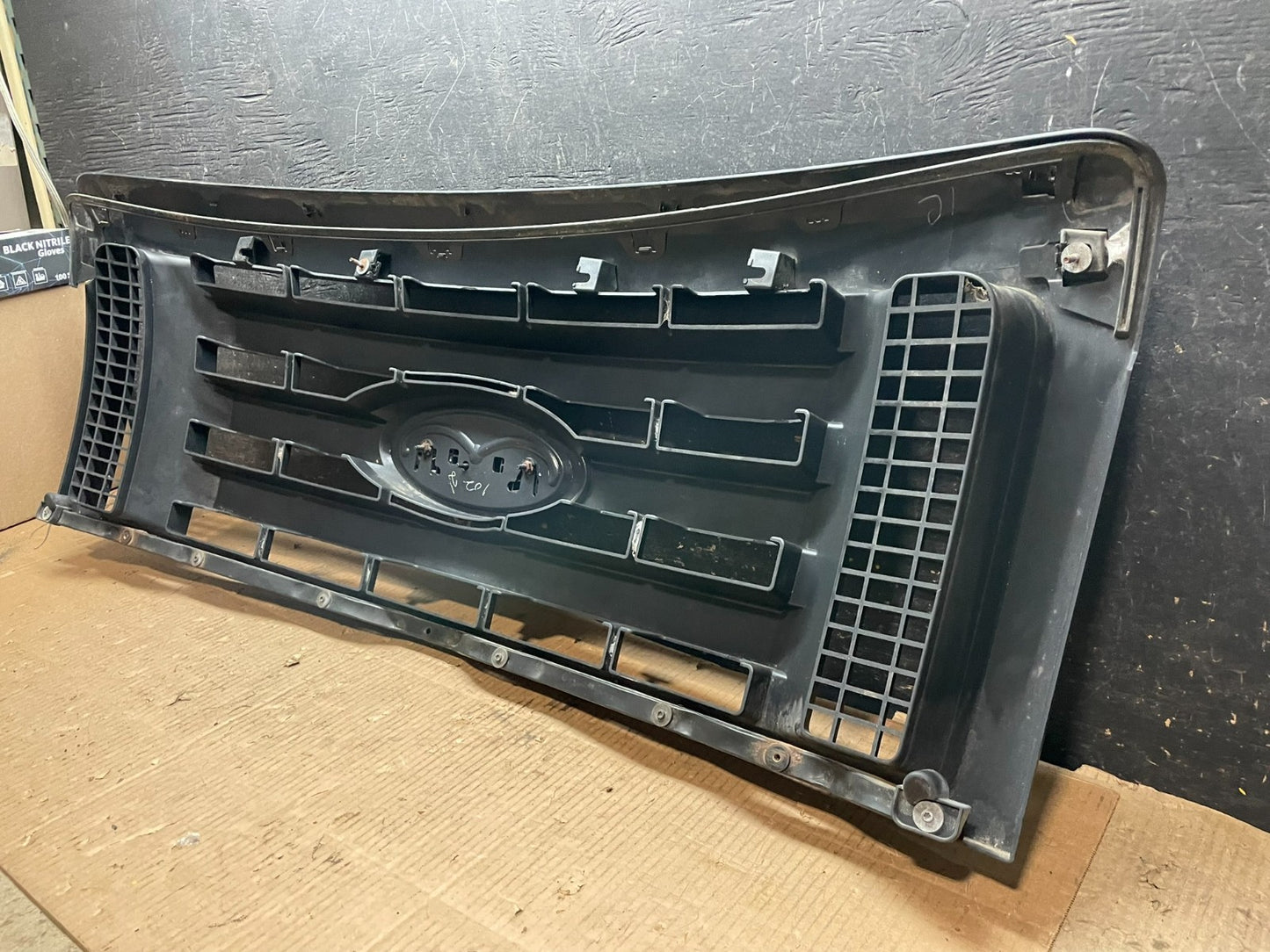 2009 to 2012 Ford F150 Front Upper Grill Grille Chrome Y2030 DG6