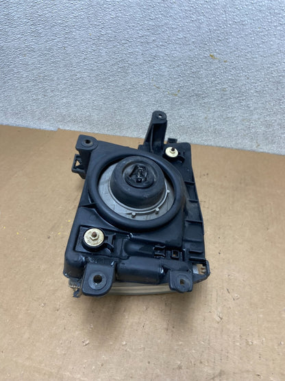 1996 to 2002 Toyota 4Runner Halogen Right Headlight Oem Z6797 DW9