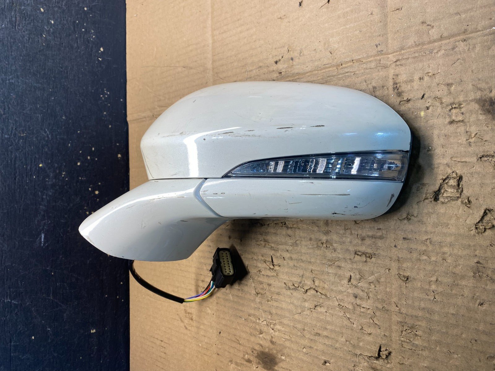 2016-2020 Ford Fusion Left Driver LH View Power Door Heated Mirror OEM AA7533 DG0