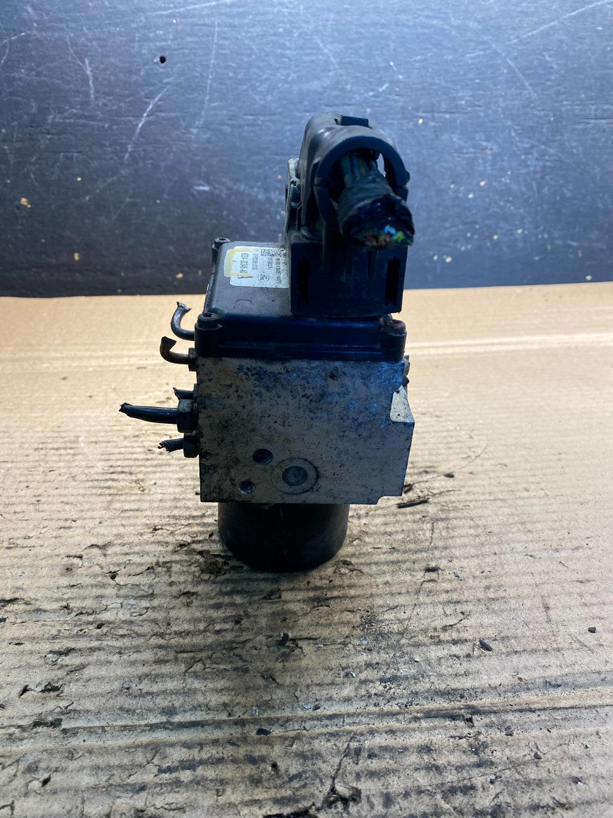 2005 2006 2007 Ford F250 F350 SD ABS Anti Lock Brake Pump Module AA3317 DG2