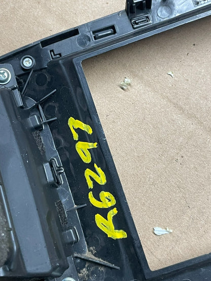 2017 to 2019 Hyundai Ioniq Center Console Radio Air Vent Bezel Trim R6293 DG7