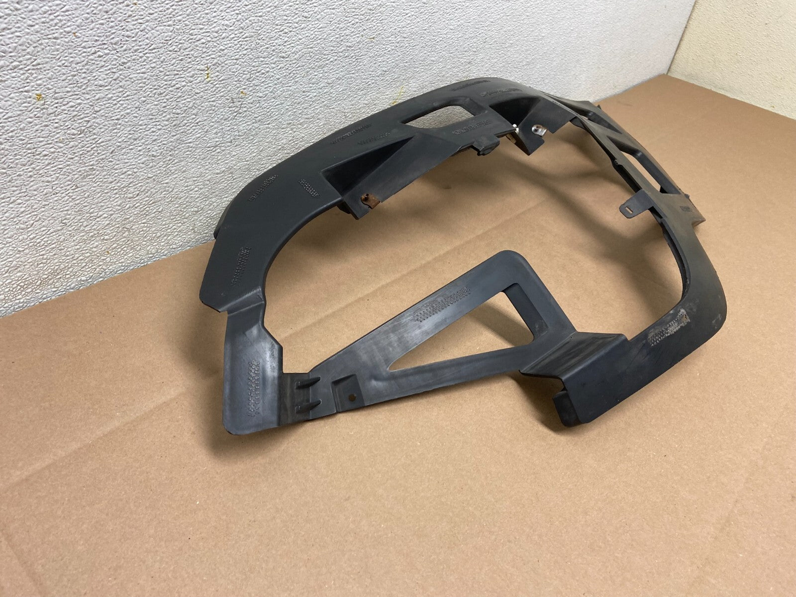 2013-2017 Chevrolet Traverse Front Left Driver LH Bumper Bracket OEM D98532