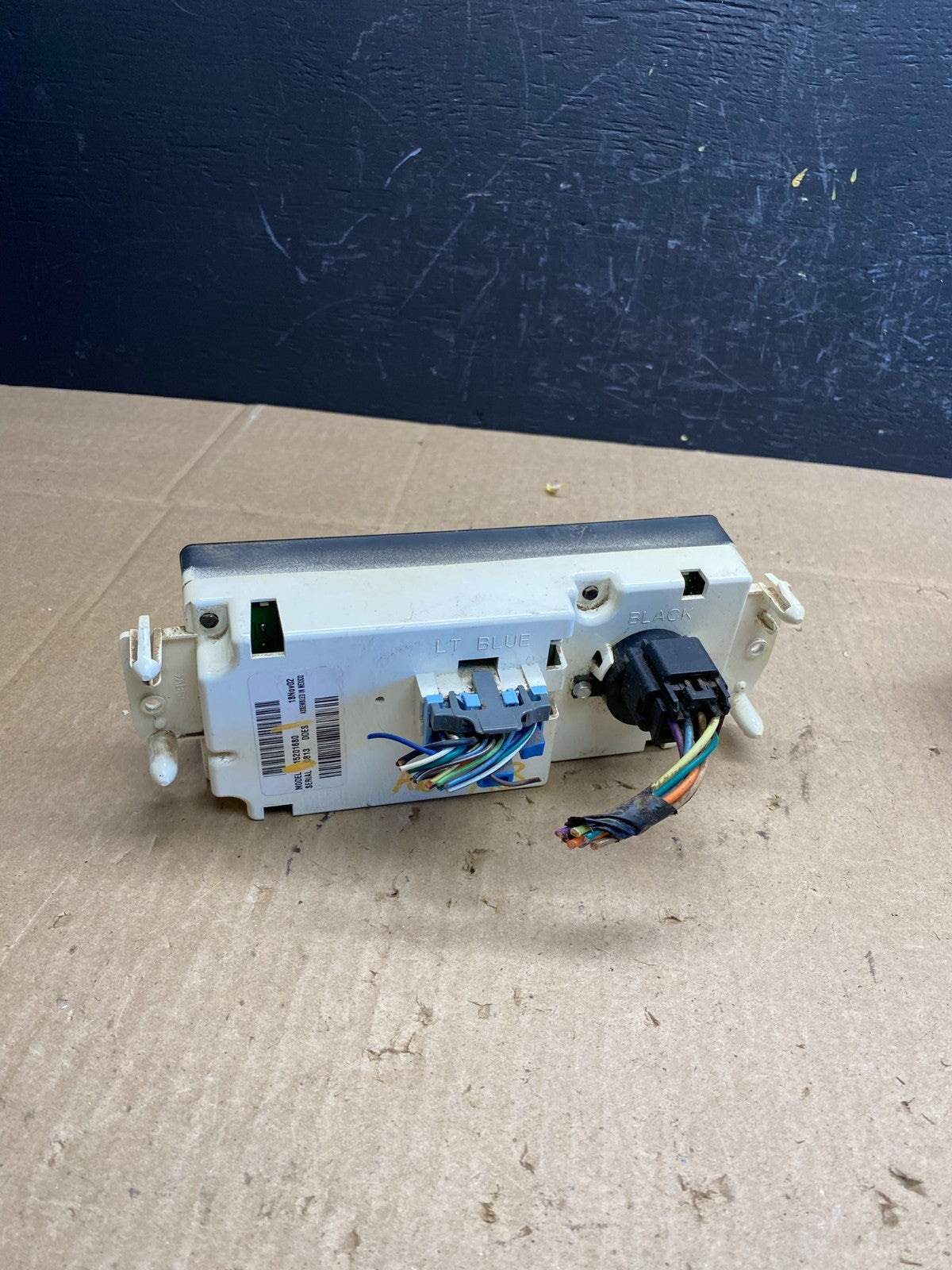 2003 to 2006 Chevrolet Tahoe Suburban Yukon Climate Control A/C AB9493 DG3