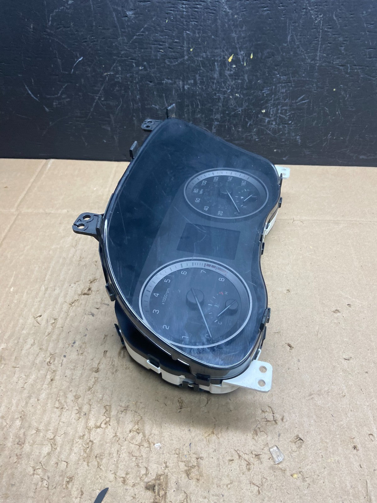 2016 to 2017 Hyundai Tucson Speedometer Cluster Gauge OEM AB9758 DG1
