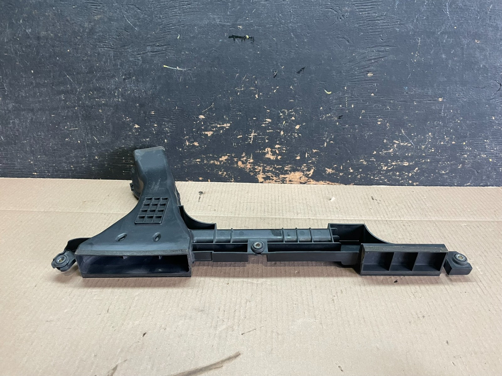 2009 to 2014 Nissan Maxima Upper Air Intake Duct  OEM Z8344 DG4