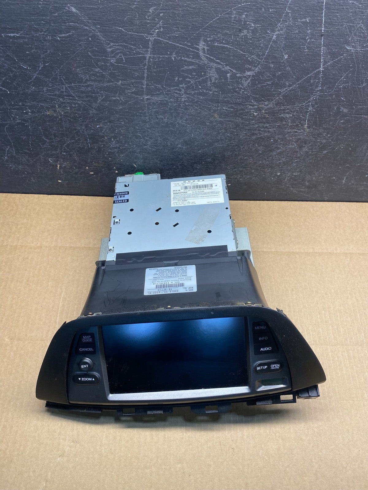 2005 to 2010 Honda Odyssey Navigation GPS Screen Display Radio AG9497 DG3