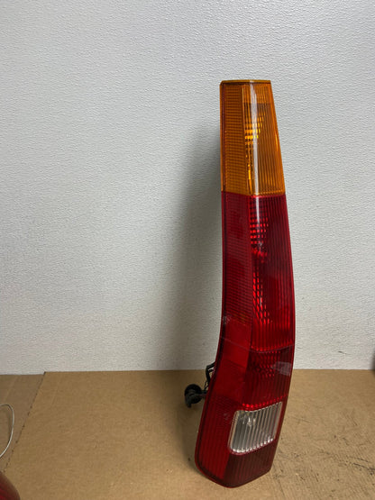 2002 2003 2004 Honda Crv Cr-v Left Driver Lh Tail Light Oem AC3259 LK2