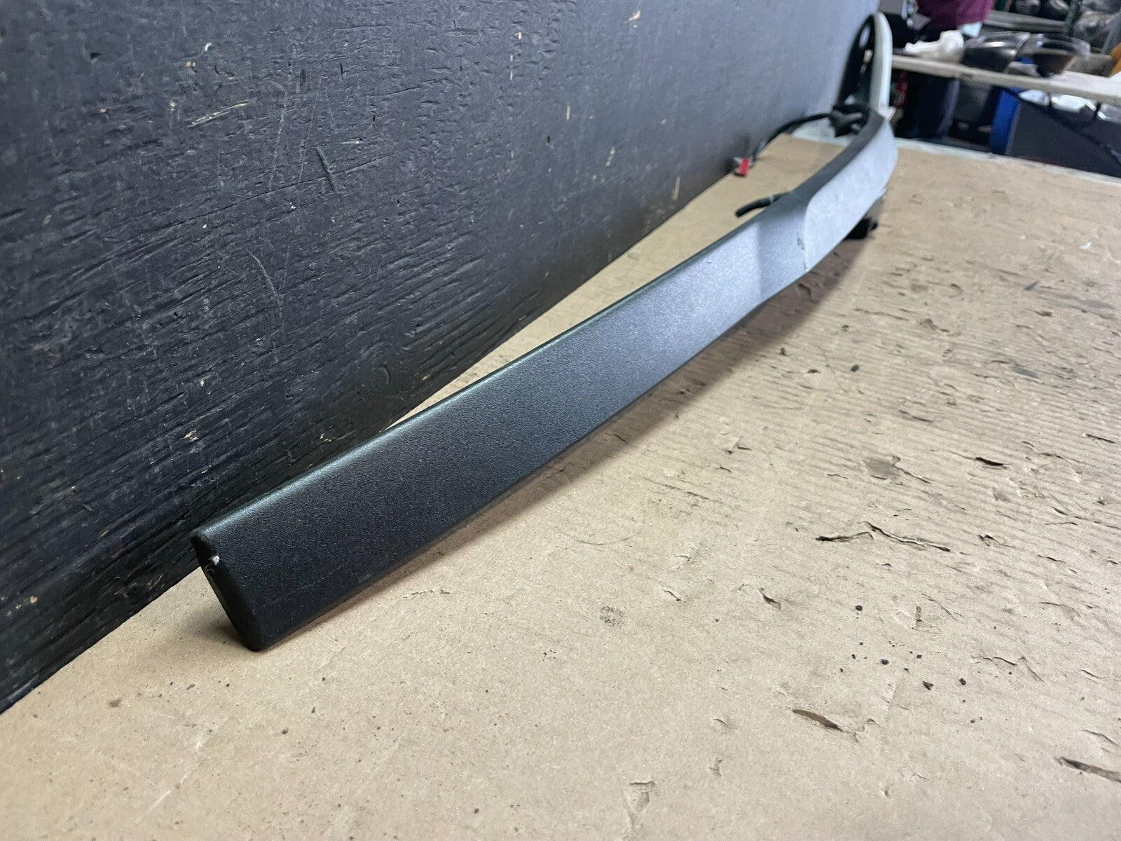 2016  2019 Ford Explorer Interceptor Rear Tailgate Molding With Camera M6136 DG2