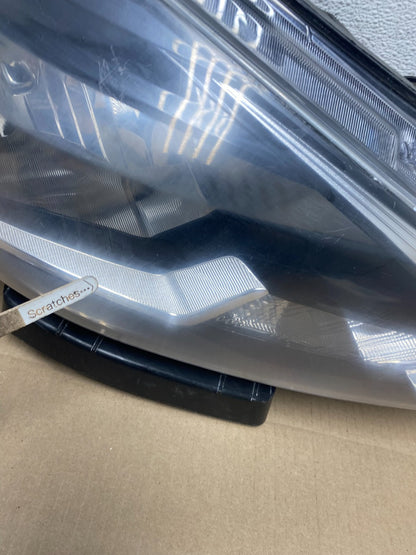 2016 - 2018 Nissan Sentra Front Right Passenger RH Halogen Headlight AG5813 DW3