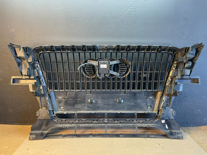 2013 to 2015 Audi Q5 Front Upper Grill Grille Chrome Black ab7888 DG7