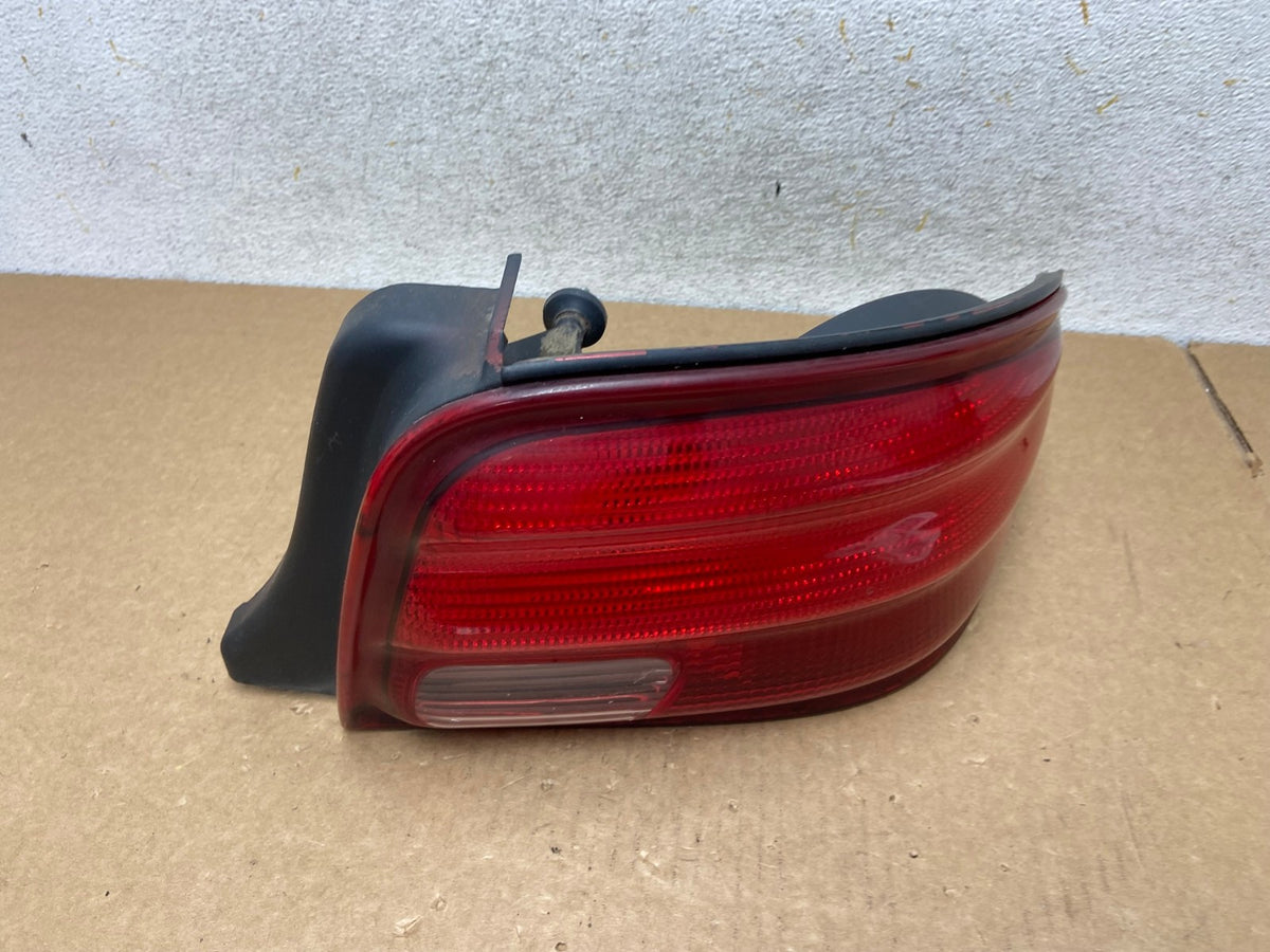 1995 to 2000 Dodge Stratus Right Passenger Rh Side Tail Light AI3352 LK2