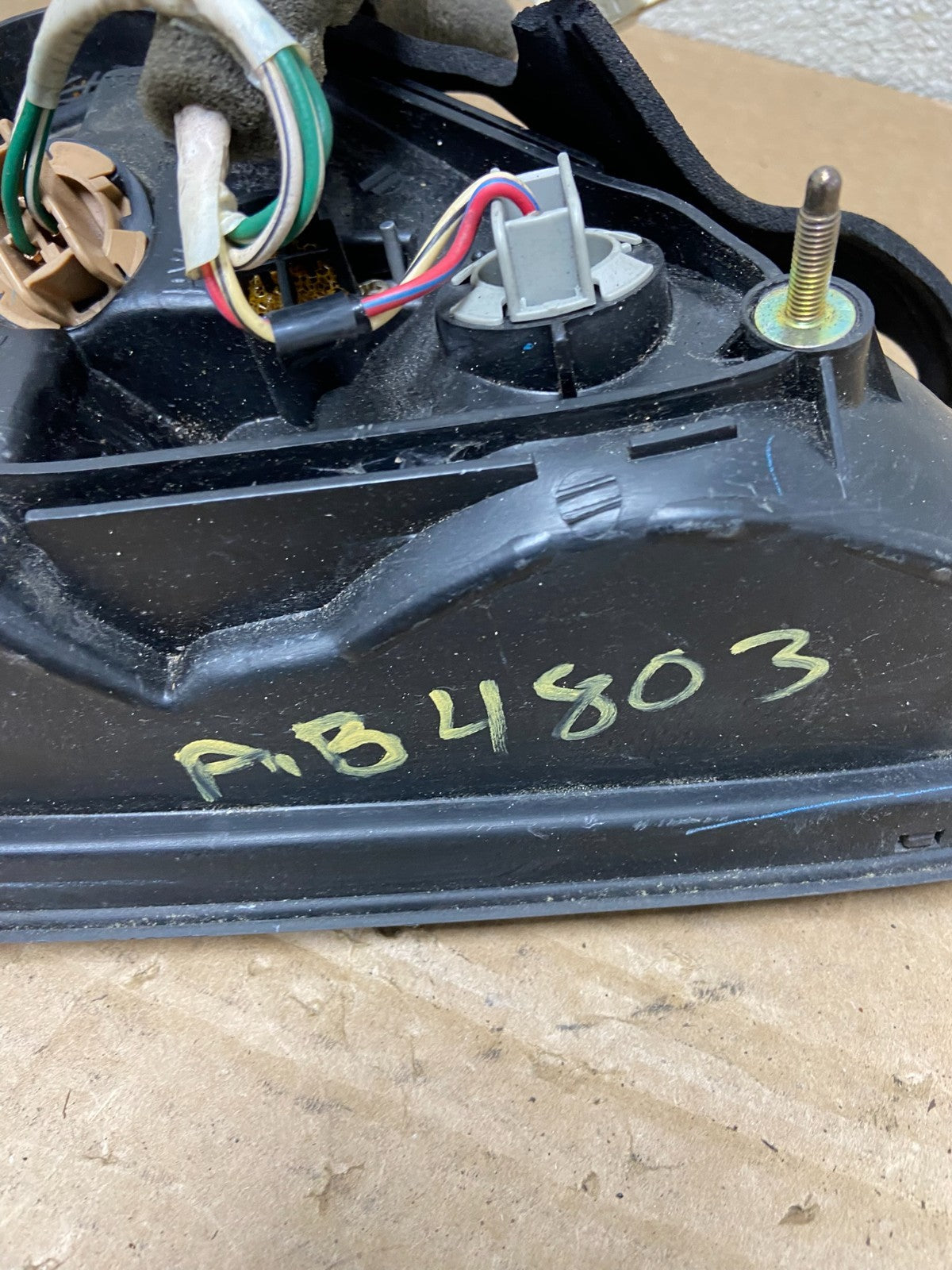 2000-2003 Lexus RX300 Right Passenger Side Rear Inner Tail Light Oem AB4803 LK6