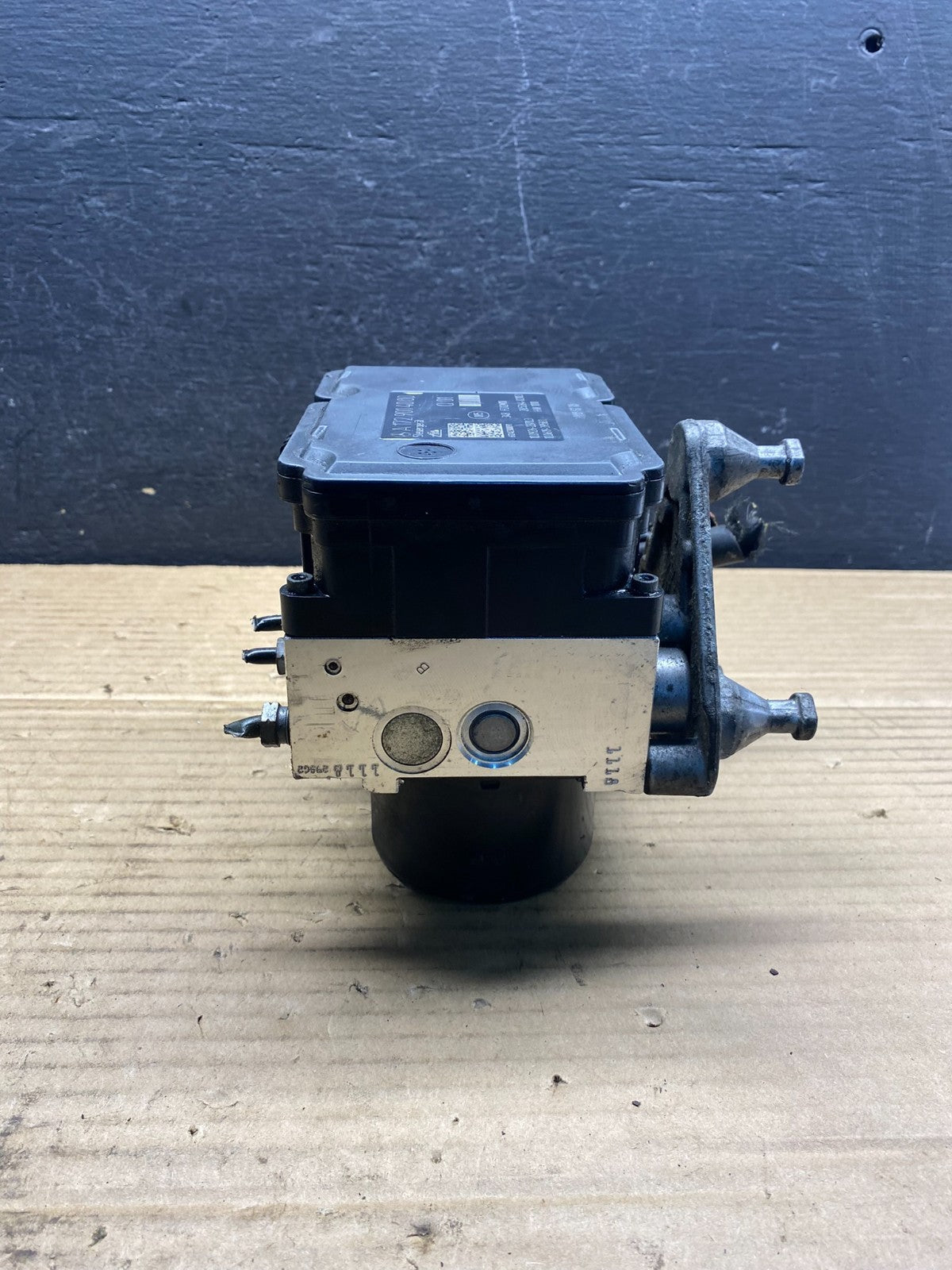 2012 to 2015 Mercedes W204 C250 ABS Anti Lock Brake Pump Module AH7601 DG4