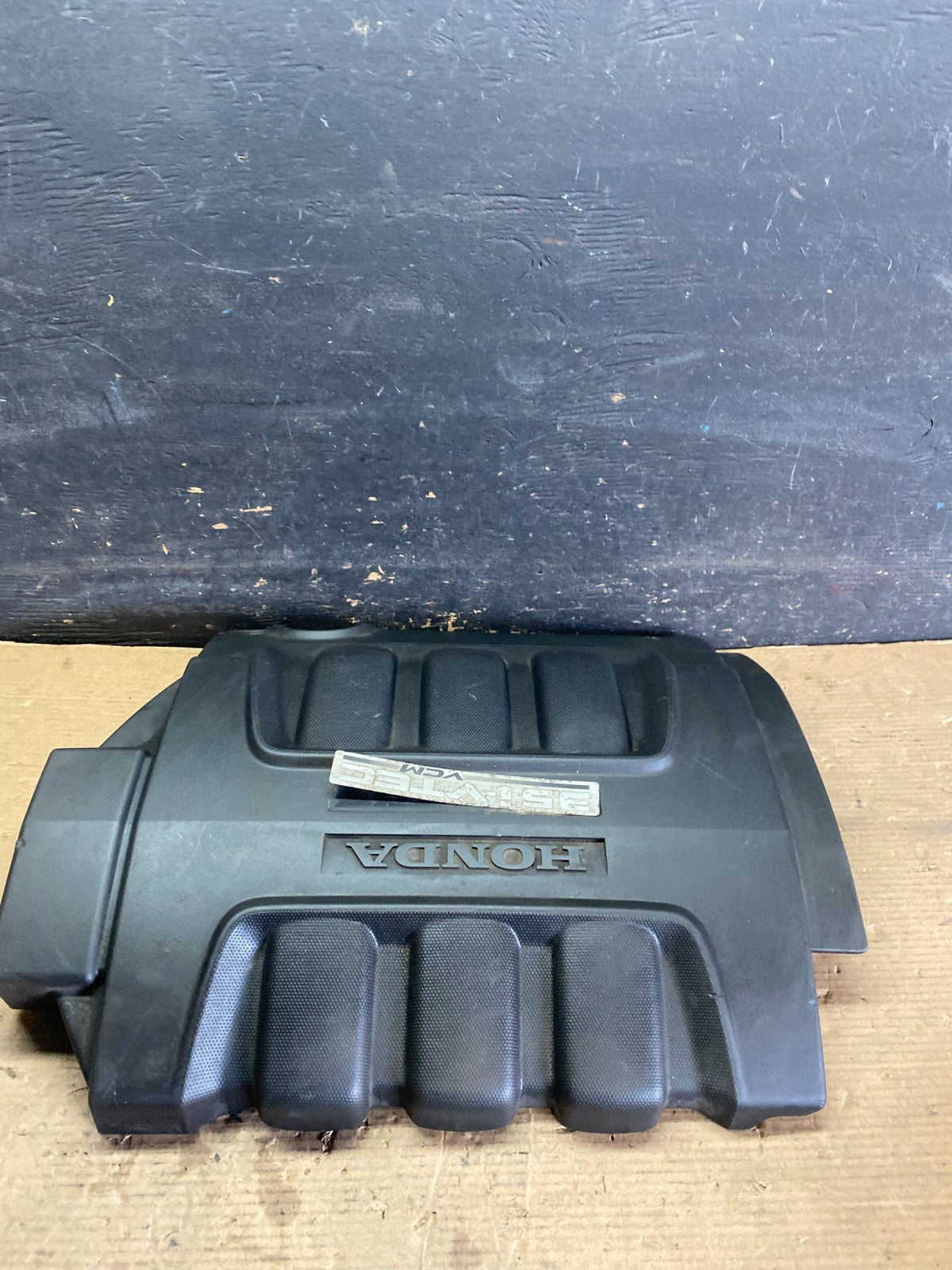 2005 to 2007 Honda Odyssey Black Engine Cover OEM R5094 DG1
