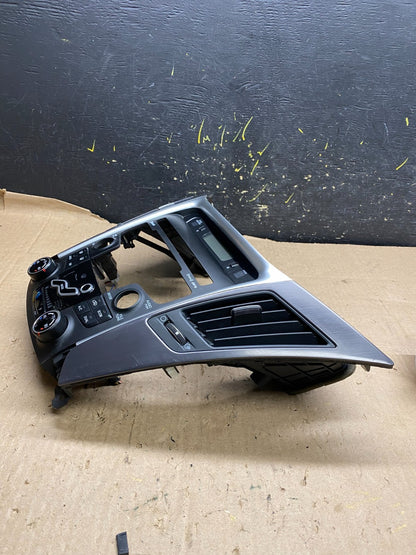 2011 to 2014 Hyundai Sonata Center Radio Climate Control Air Vent Bezel Z1819 DG2