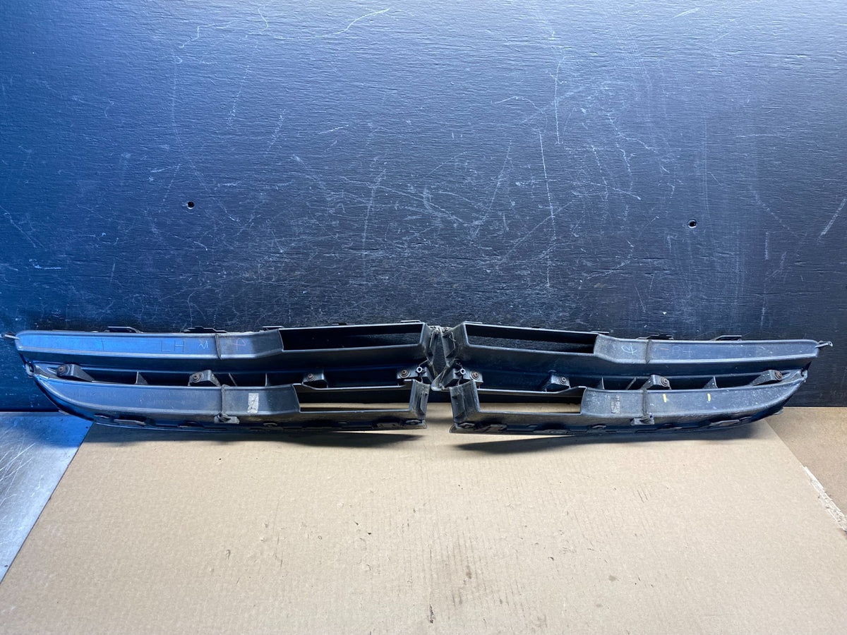2006-2007 Subaru Tribeca B9 Front Upper Left + Right Grill Grille ah4623 DG2