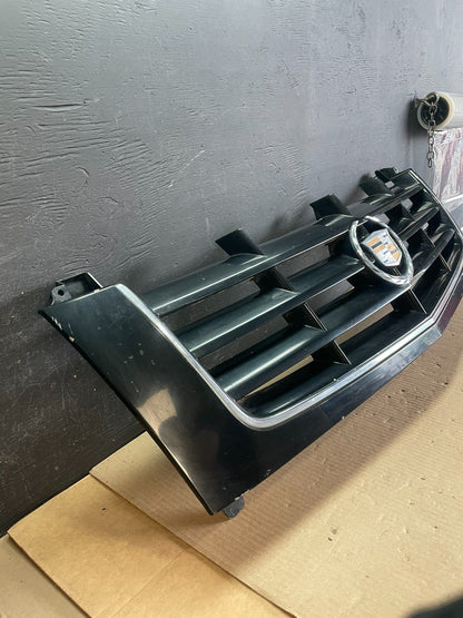 2002 to 2006 Cadillac Escalade Front Upper Grille Grill AE3462 DG2