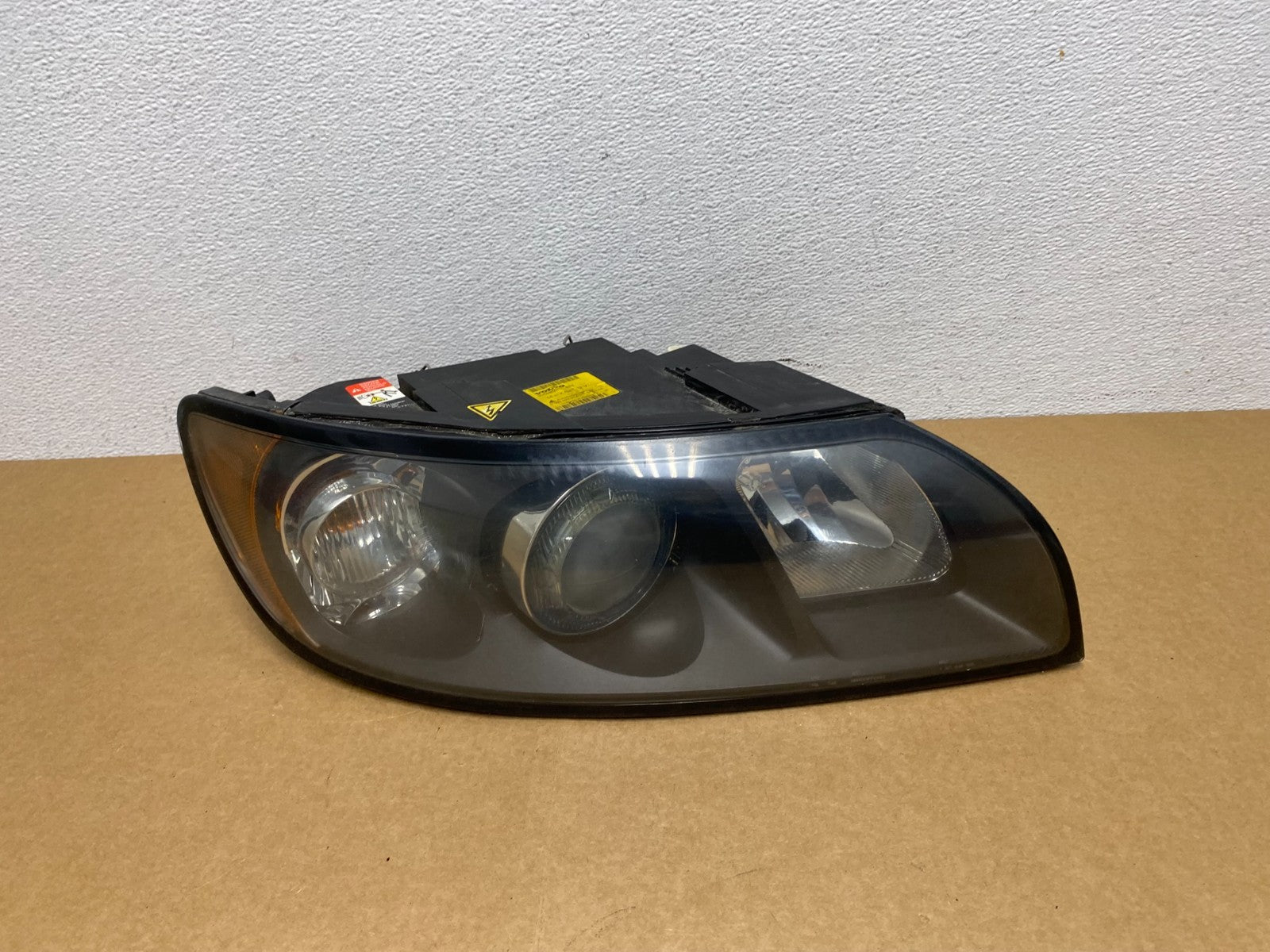 2007-2010 Volvo C70 Convertible Right Passenger RH Side Headlight AC1663 DG0