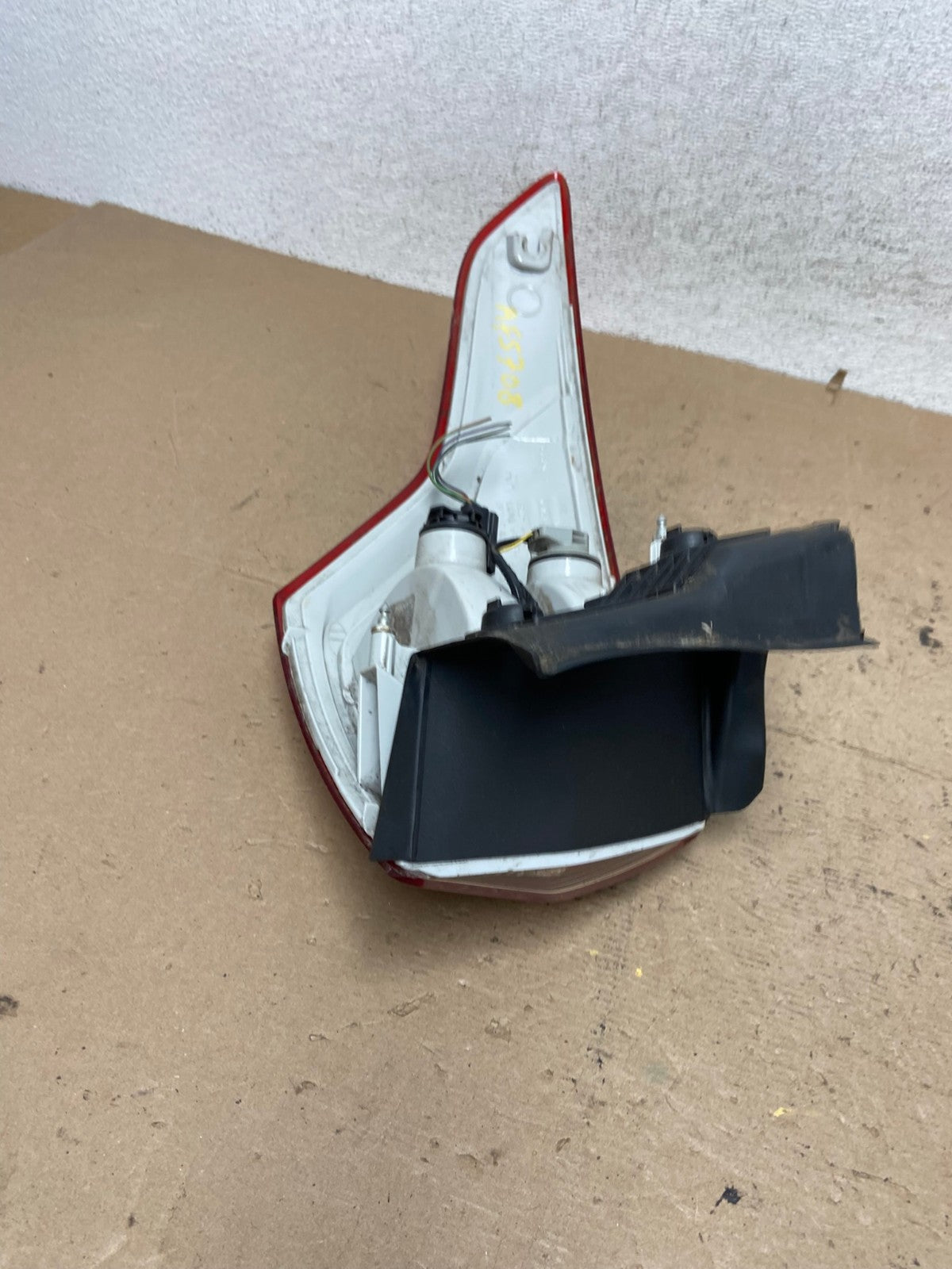 2013 to 2016 Ford Escape Right Passenger RH Side Tail Light AF5708 LK5