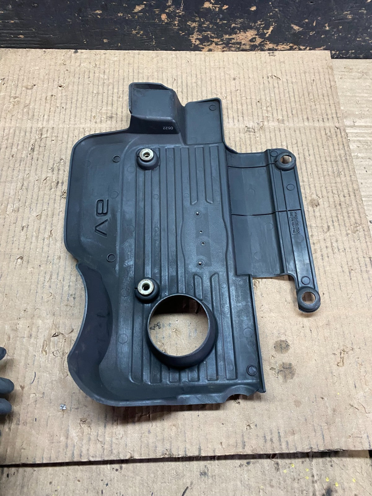 1999 2000 2001 Infiniti i30 3000 v6 Engine Cover Motor Shield w6048 DG7