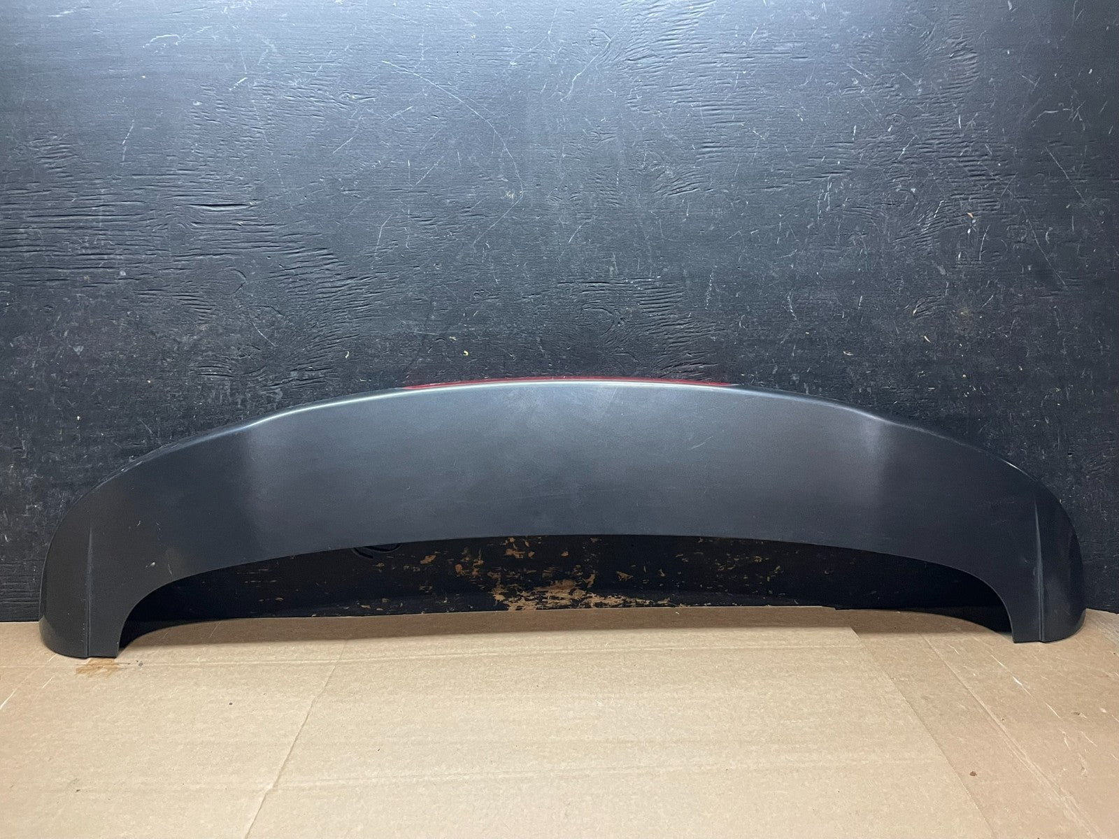 2015 to 2020 Kia Sedona Rear Trunk Spoiler Wing Oem Y9246 DG0