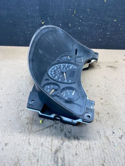 2003 to 2007 Chevrolet Express Speedometer Cluster Gauge OEM  q9295 DG1