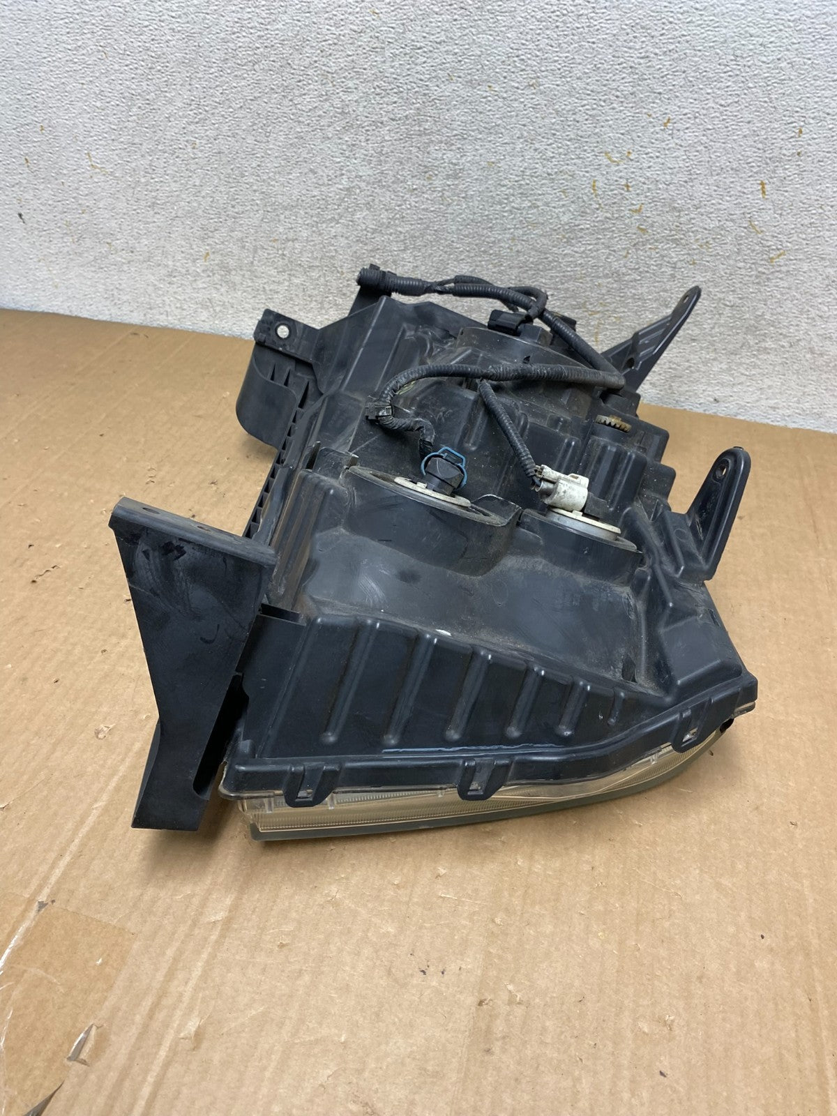 2009 2010 2011 Honda Pilot Left Driver LH Halogen Headlight AI8820 DW6