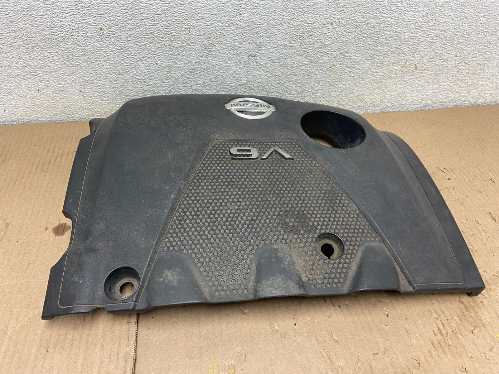 2009 to 2014 Nissan Maxima 3.5L Engine Cover D5937 OEM2