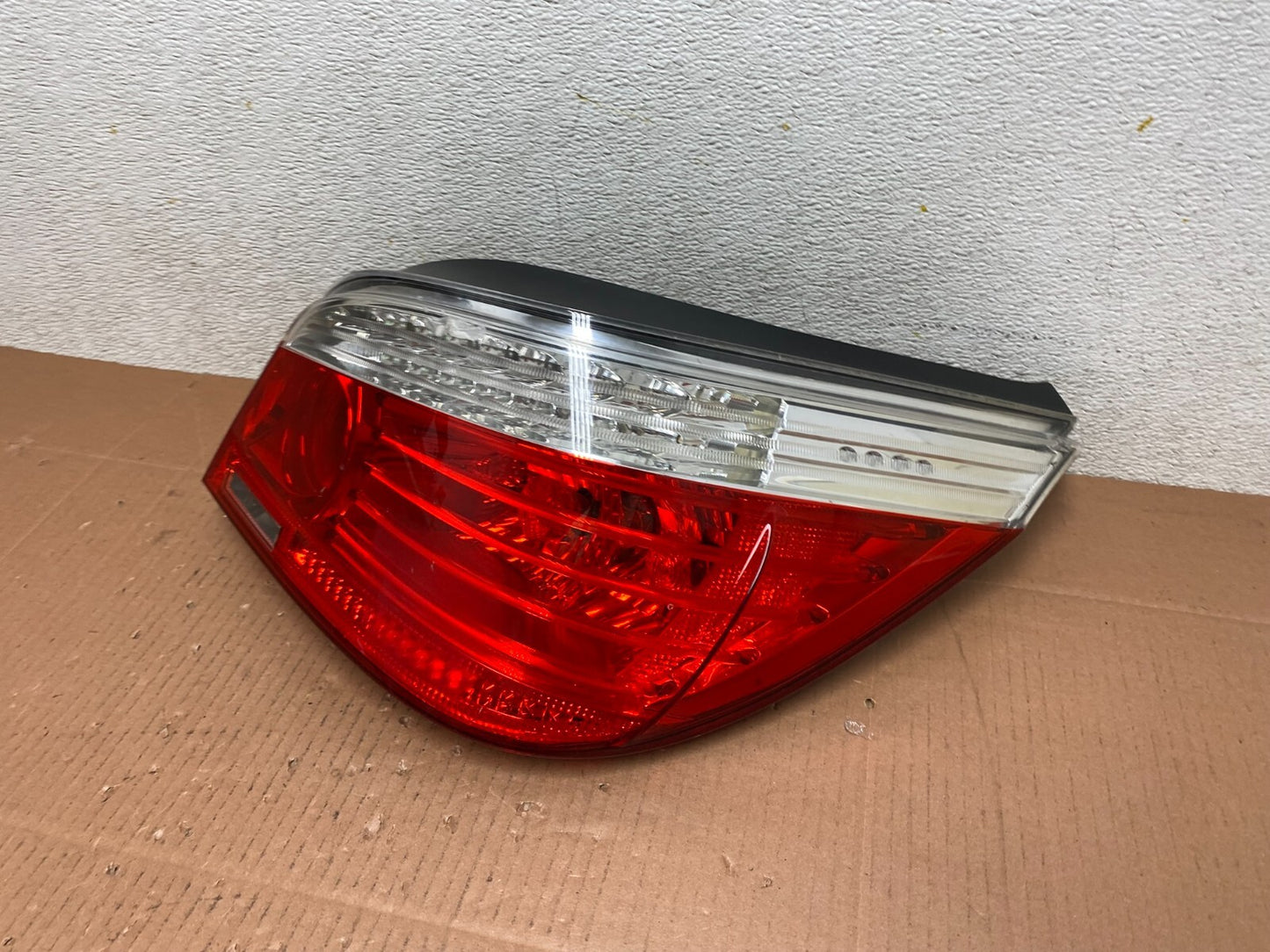 2008 to 2010 BMW 5 525i 530i Right Passenger Rh Tail Side Light Oem L9806 DW1