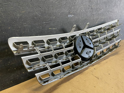 2009 to 2011 Mercedes ML-Class W164 Front Bumper Grille Grill AA2259 DG5