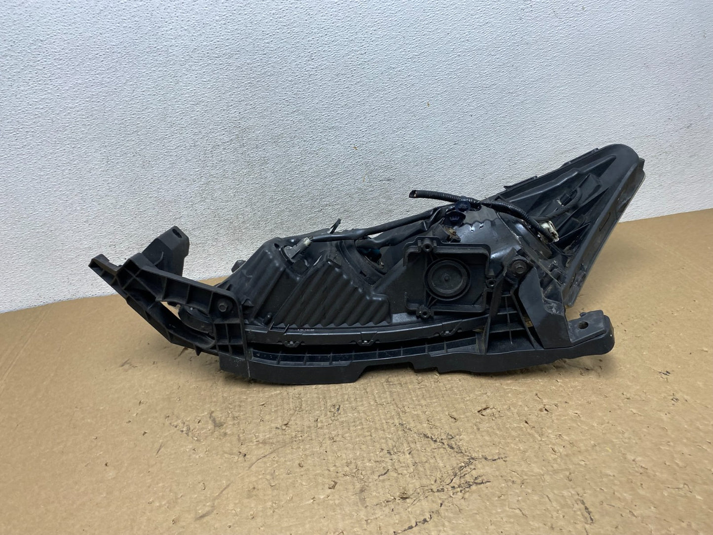 2008 to 2012 Honda Accord Sedan Right Passenger RH Headlight AF9481 DW8