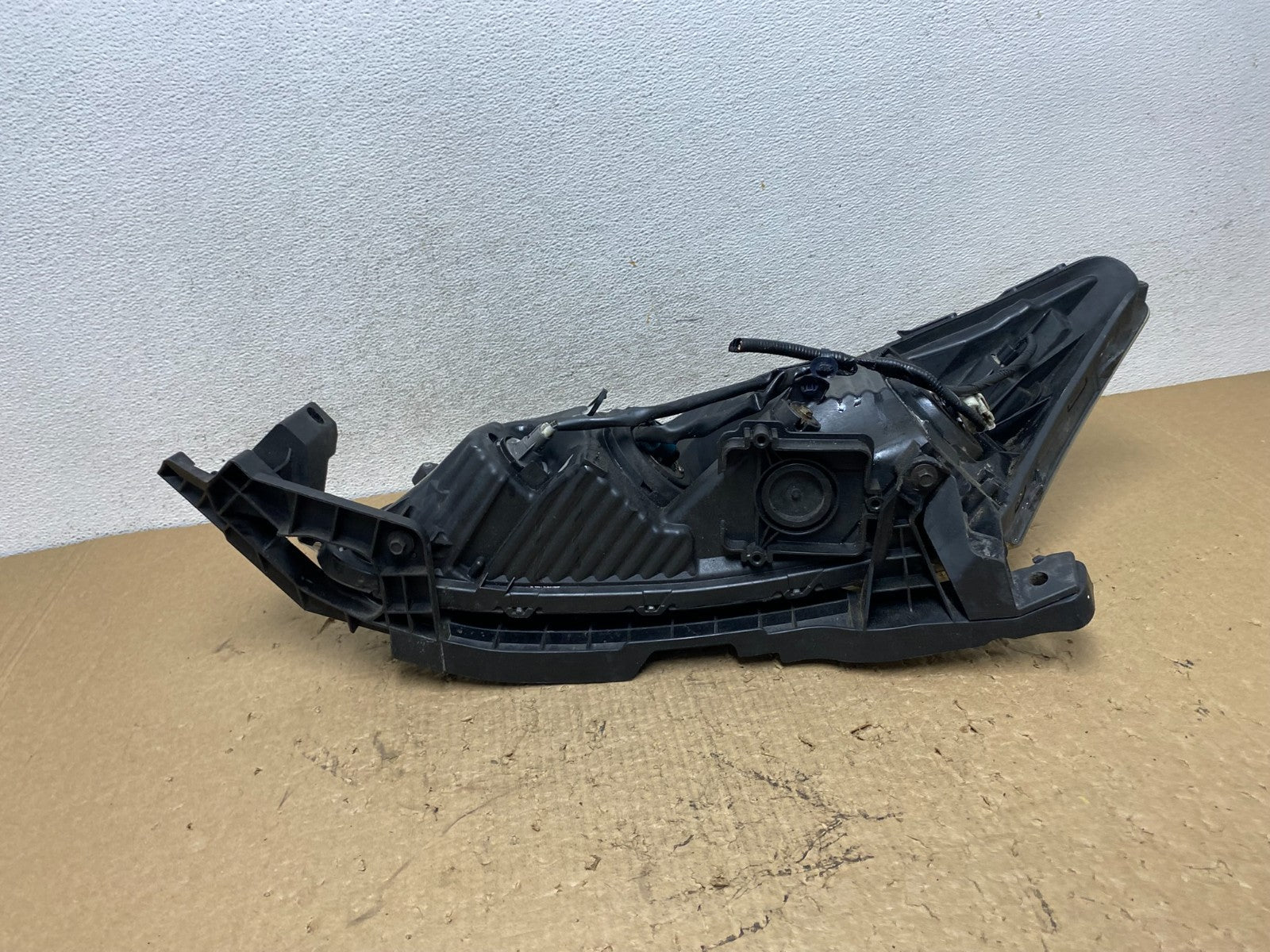 2008 to 2012 Honda Accord Sedan Right Passenger RH Headlight AF9481 DW8
