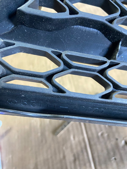 2004 2005 Toyota RAV4 Front Upper Grill Grille OEM R5501 DG11