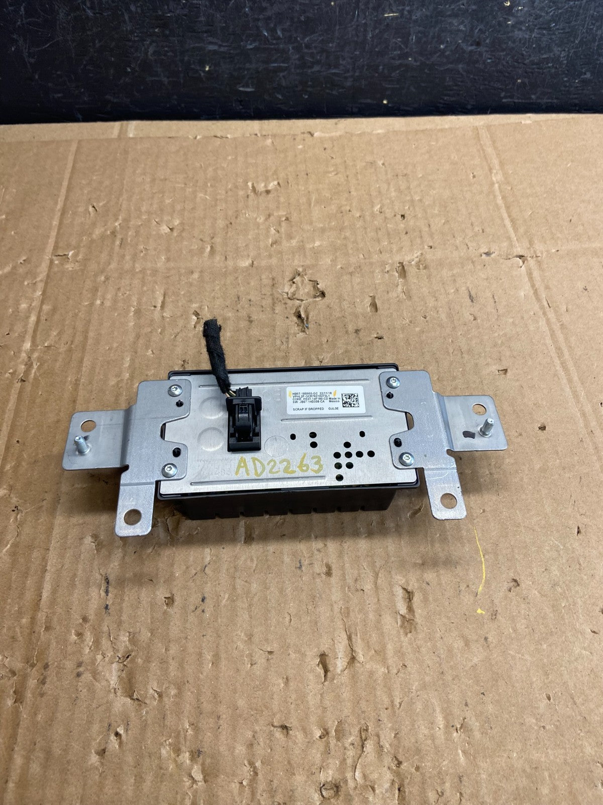2017 2018 2019 Ford Explorer Radio Information Display Screen ad2263 DG3