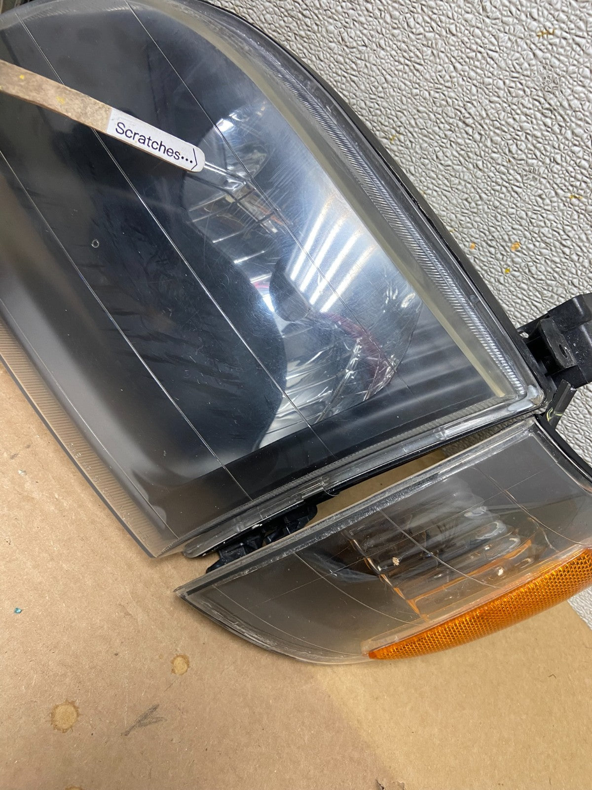 2000 - 2004 Toyota Tundra Left+Right Side Halogen Headlights AB5090 DW4