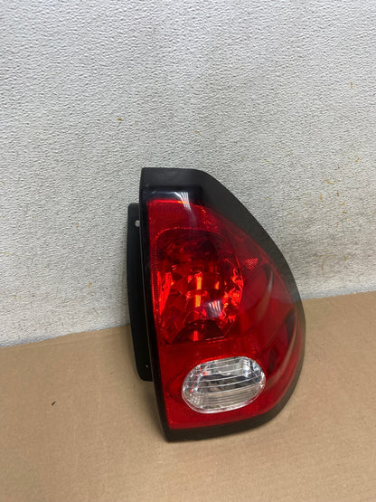 2001 - 2005 Pontiac Aztek Right Passenger Side Tail Light AH9305 LK2