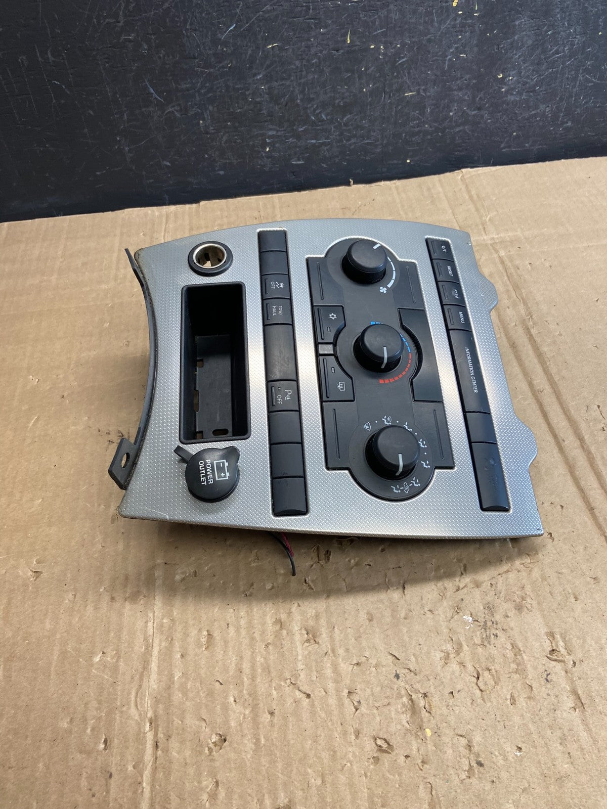 2005 2006 2007 Jeep Commander Grand Cherokee A/C Climate Control AE1840 DG2